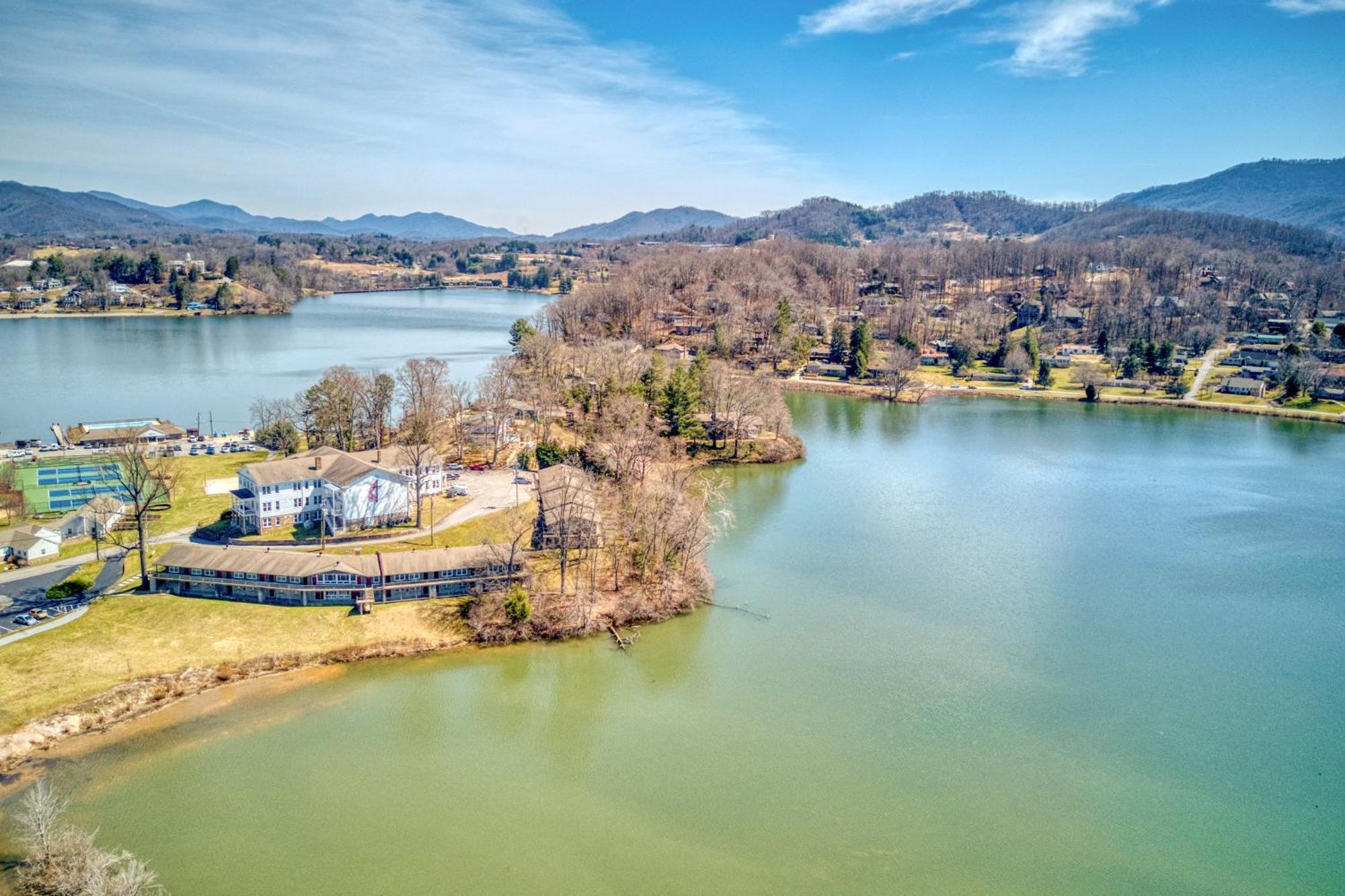 Апартаменты Campground Apts Lake Junaluska Номер фото